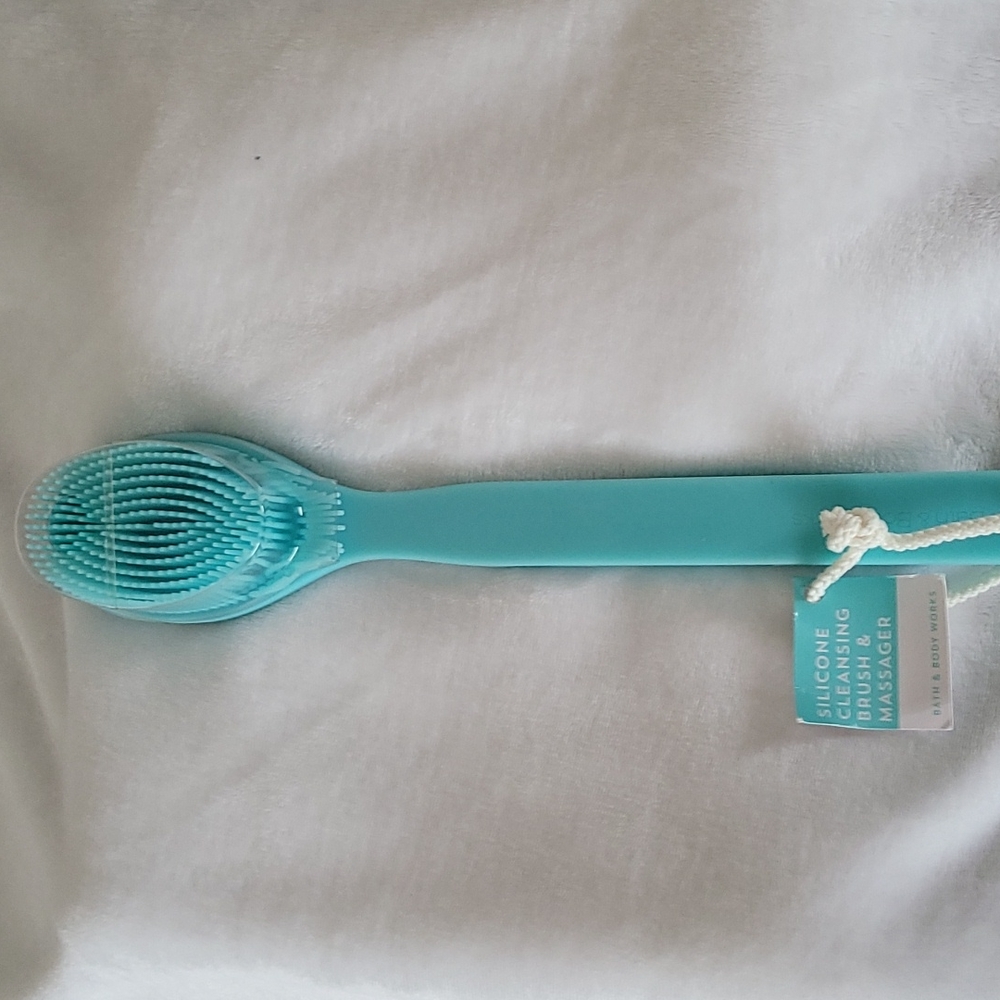 Cleaning Brush & Massager